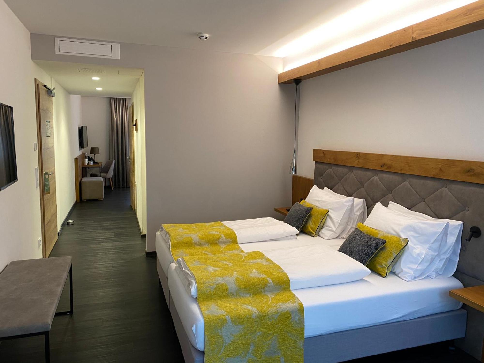 Hotel Poeltnerhof à Weilheim in Oberbayern Extérieur photo